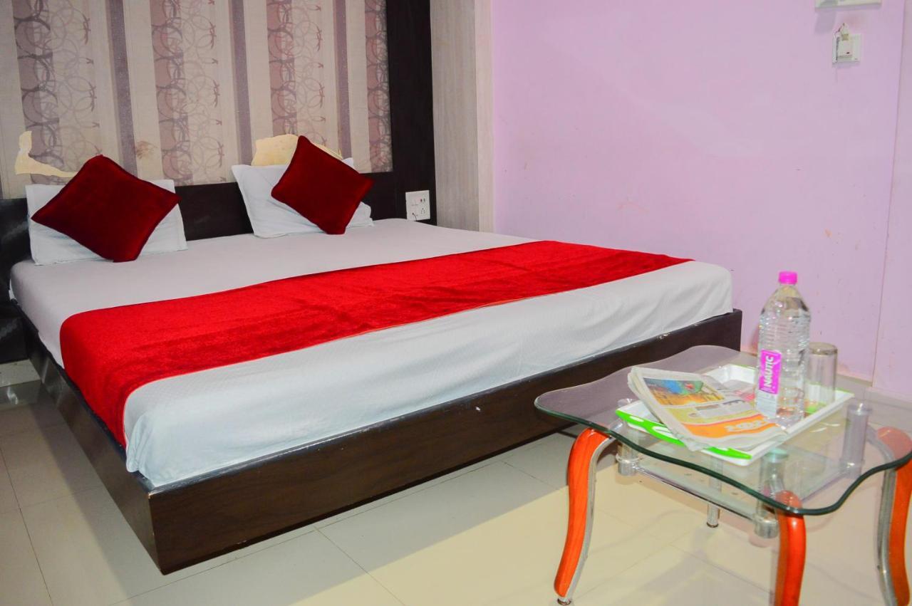 Hotel Royal Palace - 150 Meters From Mahakal Temple Ujjain Exterior photo